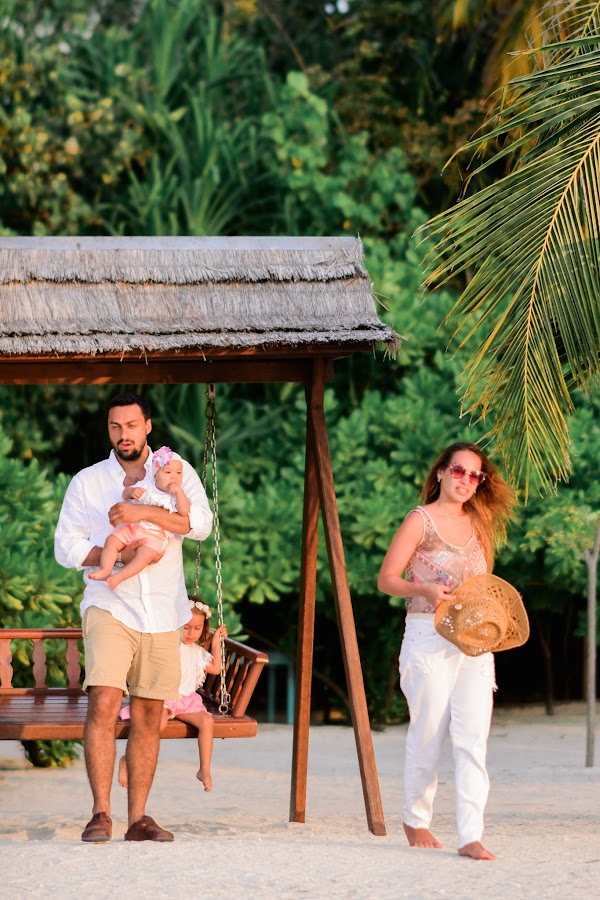A & N Family Portrait at Paradise Island Resort and Spa, Paradise Island Resort and Spa, Kaafu Atoll, Maldives — frame 44