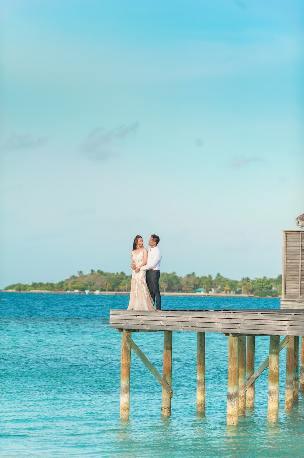 A & B Honeymoon Portrait at Anantara Kihavah Villas — frame 7