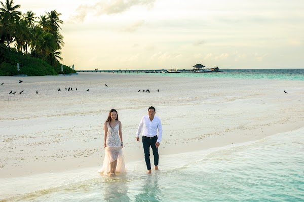 A & B Honeymoon Portrait at Anantara Kihavah Villas — frame 9