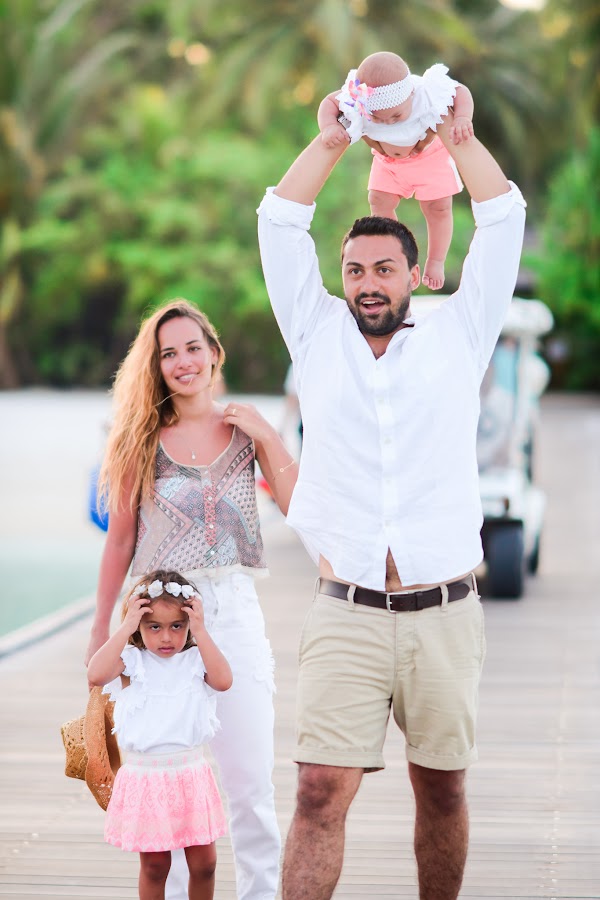 A & N Family Portrait at Paradise Island Resort and Spa — frame 6