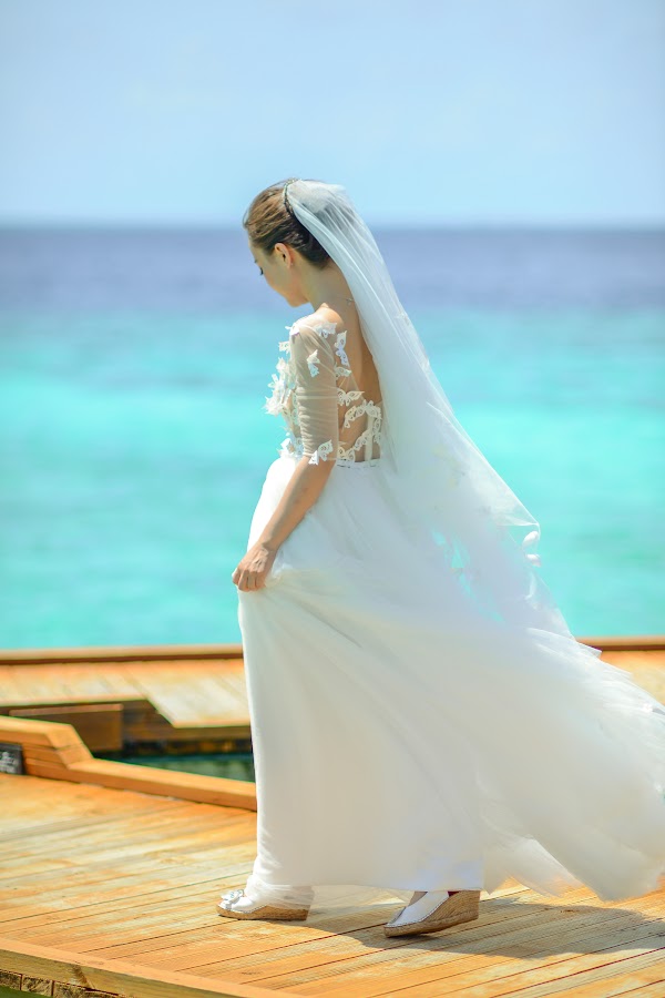 S & Y Destination Wedding at Fihaalhohi Island Resort — frame 5