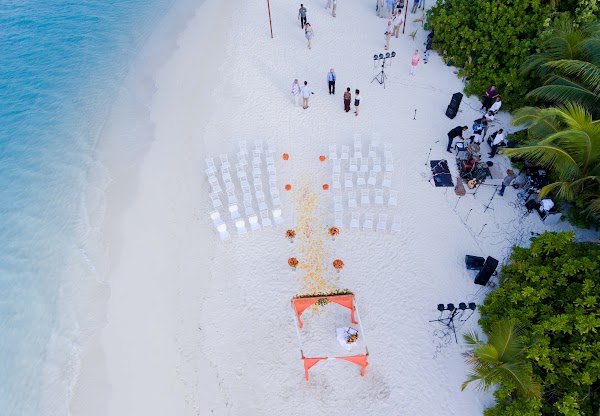 R & J Destination Wedding at Eriyadhu Island Resort, Eriyadhu Island Resort, Kaafu Atoll, Maldives — frame 4