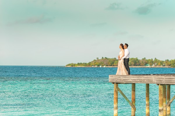 A & B Honeymoon Portrait at Anantara Kihavah Villas, Anantara Kihavah Villas, Baa Atoll, Maldives — frame 30