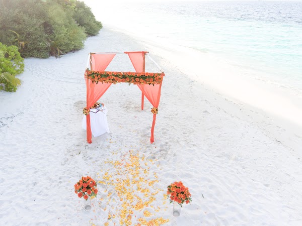 Photographs made in Burunu, 21 April – 3 May, Maldives — frame 6