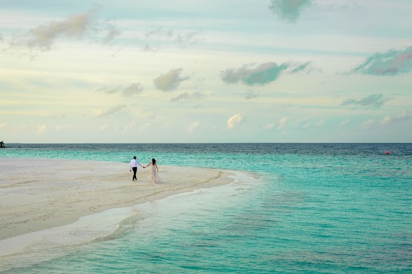 A & B Honeymoon Portrait at Anantara Kihavah Villas, Anantara Kihavah Villas, Baa Atoll, Maldives — frame 32