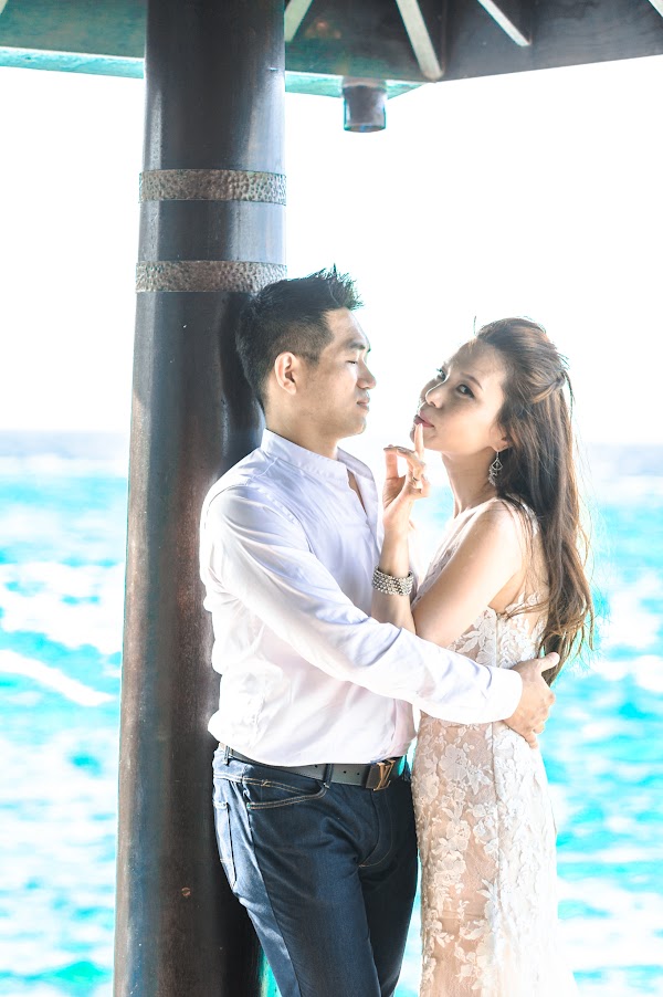 A & B Honeymoon Portrait at Anantara Kihavah Villas, Anantara Kihavah Villas, Baa Atoll, Maldives — frame 46