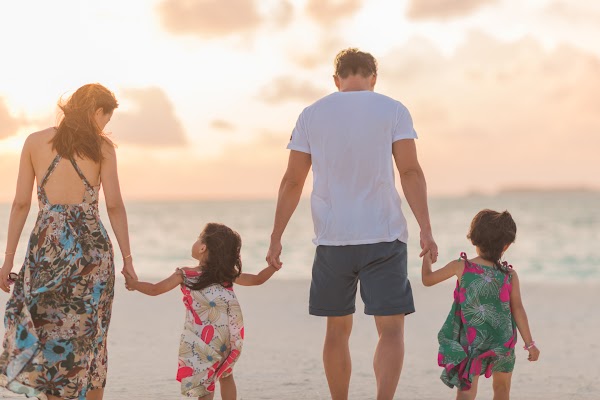 K & J Family Portrait at Four Seasons Resort Maldives at Landaa Giraavaru, Four Seasons Resort Maldives at Landaa Giraavaru, Baa Atoll, Maldives — frame 13