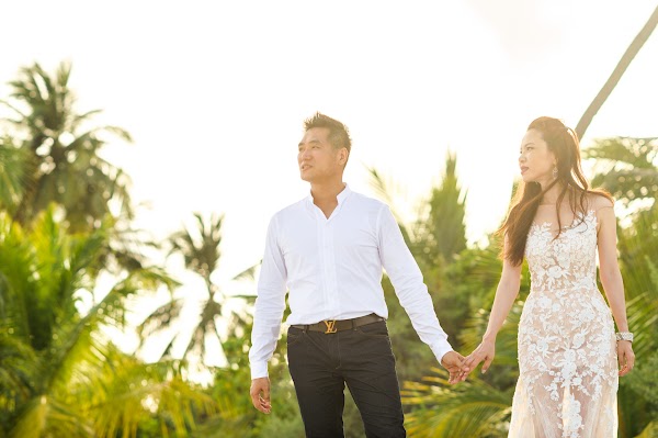 A & B Honeymoon Portrait at Anantara Kihavah Villas, Anantara Kihavah Villas, Baa Atoll, Maldives — frame 26