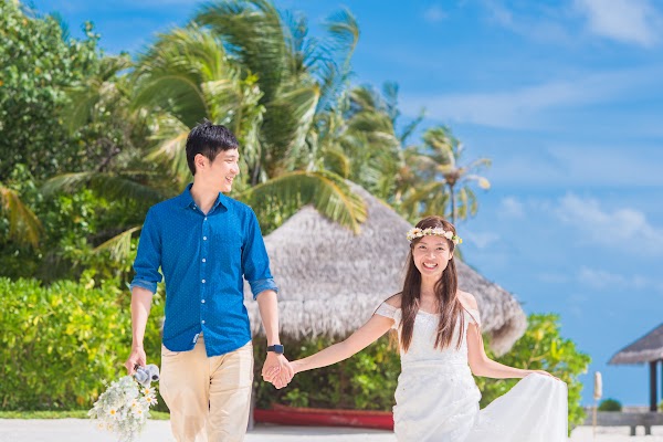 C & S Honeymoon Portrait at Anantara Resort and Spa Maldives — frame 4