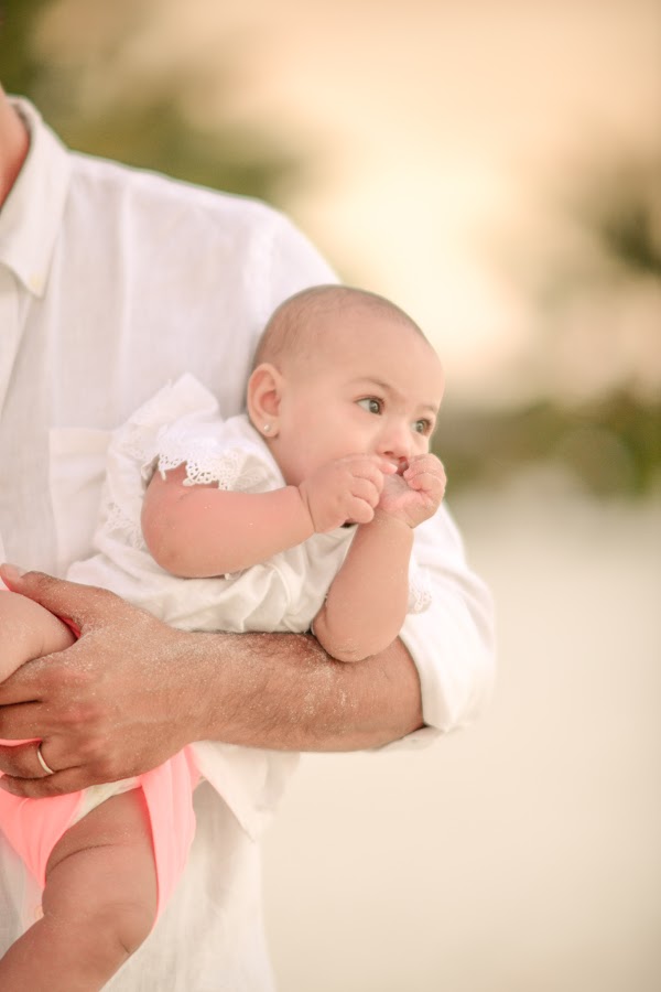 A & N Family Portrait at Paradise Island Resort and Spa — frame 7