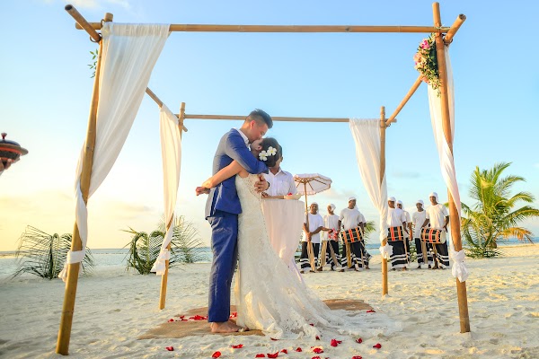 A & Z Elopement Elopement at Mirihi Island Resort, Mirihi Island Resort, Alifu Dhaalu Atoll, Maldives — frame 11