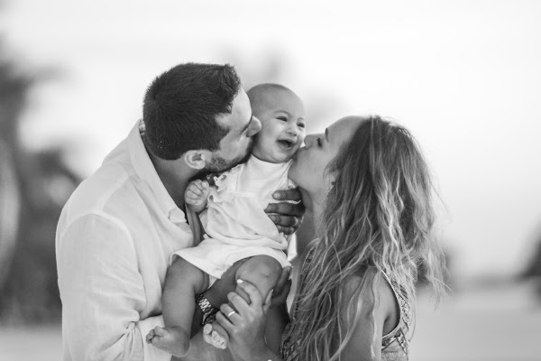 A & N Family Portrait at Paradise Island Resort and Spa — frame 10