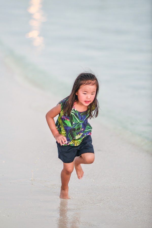 K & L  Proposal at Cocoa Island — frame 7