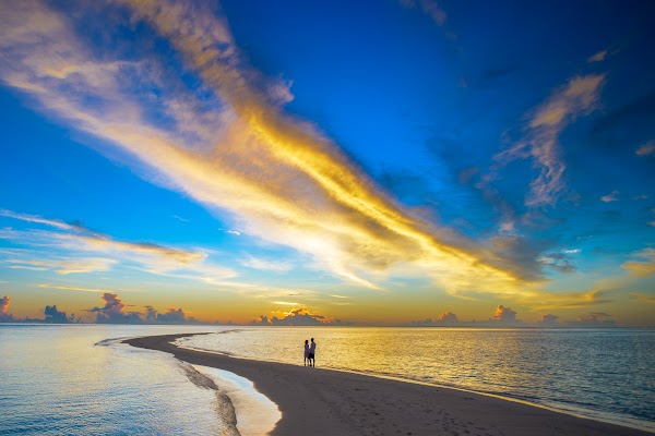 R & J Honeymoon Portrait at Gangehi Island Resort, Gangehi Island Resort, Alifu Alifu Atoll, Maldives — frame 14