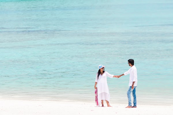 V & N Honeymoon Portrait at Paradise Island Resort and Spa — Paradise Island Resort and Spa, Kaafu Atoll, Maldives — frame 7