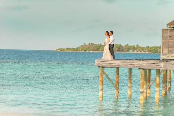 A & B Honeymoon Portrait at Anantara Kihavah Villas — photographed at Anantara Kihavah Maldives Villas, Baa (South Maalhosmadulu) Atoll — frame 7