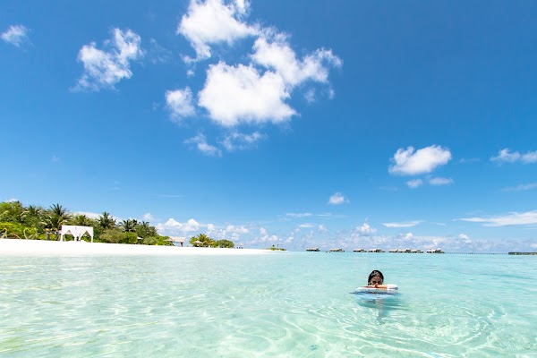 V & N Honeymoon Portrait at Paradise Island Resort and Spa, Paradise Island Resort and Spa, Kaafu Atoll, Maldives — frame 12