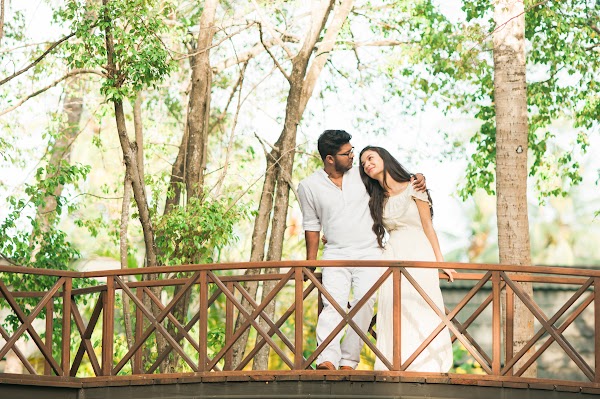 Maldives pre-wedding photography — frame 6