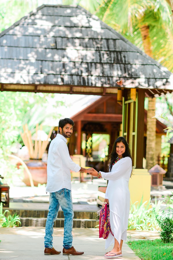 V & N Honeymoon Portrait at Paradise Island Resort and Spa — frame 6