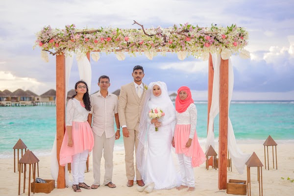 A & S Islander Wedding at Adaaran Prestige Vadoo — frame 4
