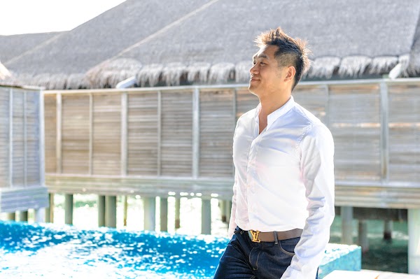 A & B Honeymoon Portrait at Anantara Kihavah Villas — frame 3
