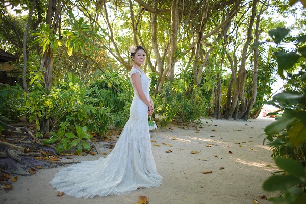 U & G Pre-Wedding Portrait at Lily Beach Resort, Lily Beach Resort, Alifu Dhaalu Atoll, Maldives — frame 9