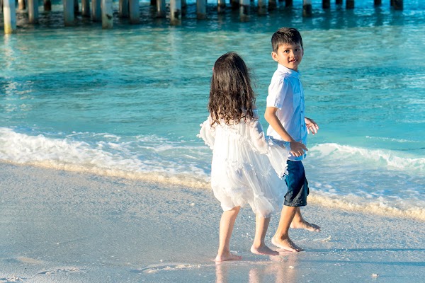 N & R Family Portrait at Finolhu Baa Atoll Maldives, Finolhu Baa Atoll Maldives, Baa Atoll, Maldives — frame 11
