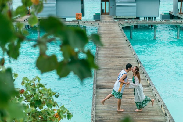 J & H Honeymoon Portrait at Kuramathi Maldives, Kuramathi Maldives, Alifu Alifu Atoll, Maldives — frame 16