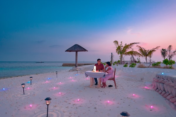 I & S Anniversary Portrait at Centara Grand Island Resort & Spa Maldives, Centara Grand Island Resort & Spa Maldives, Alifu Dhaalu Atoll, Maldives — frame 40