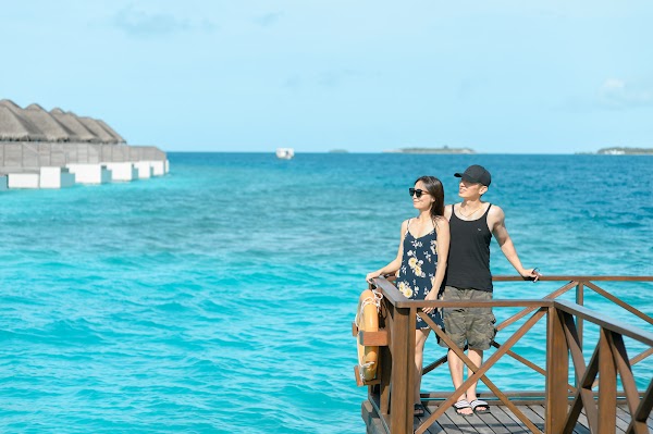 S & B Family Portrait at Dusit Thani Maldives, Dusit Thani Maldives, Baa Atoll, Maldives — frame 23