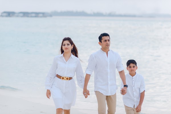 B & P Family Portrait at Four Seasons Resort Maldives at Kuda Huraa — frame 8