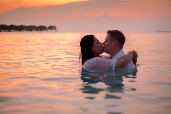 N & J Maternity Portrait at Vakkaru Maldives, Vakkaru Maldives, Baa Atoll, Maldives — frame 35