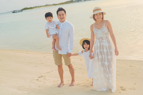 M & M Family Portrait at Anantara Resort and Spa Maldives, Anantara Resort and Spa Maldives, Kaafu Atoll, Maldives — frame 23