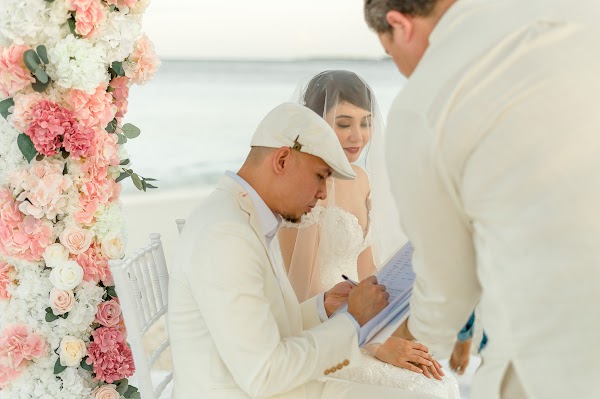 N & A Destination Wedding at Reethi Faru Resort — Nuah + Angel at Reethi Faru, Reethi Faru Resort, Raa Atoll, Maldives — frame 29