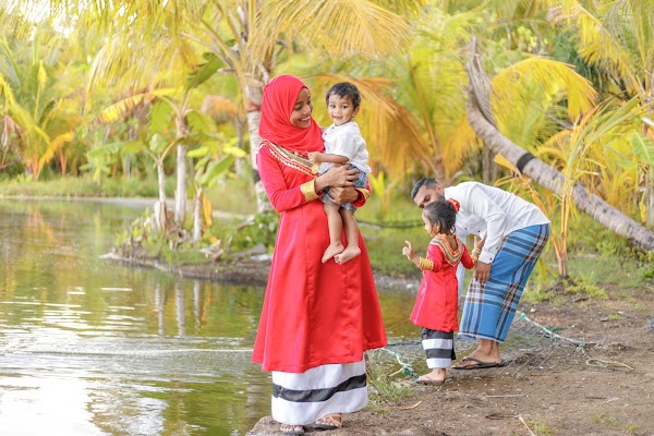 M & S Family Portrait at Fuvahmulah — Fuvahmulah, Ghaviyani Atoll, Maldives — frame 7