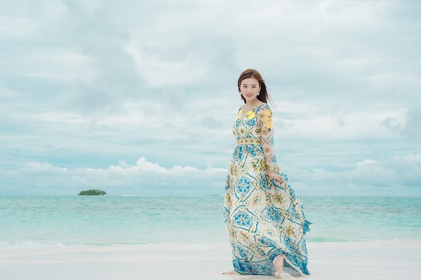 Y & S Honeymoon Portrait at Soneva Jani — frame 6