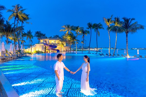 S & H Anniversary Portrait at Hard Rock Hotel Maldives, Hard Rock Hotel Maldives, Kaafu Atoll, Maldives — frame 22