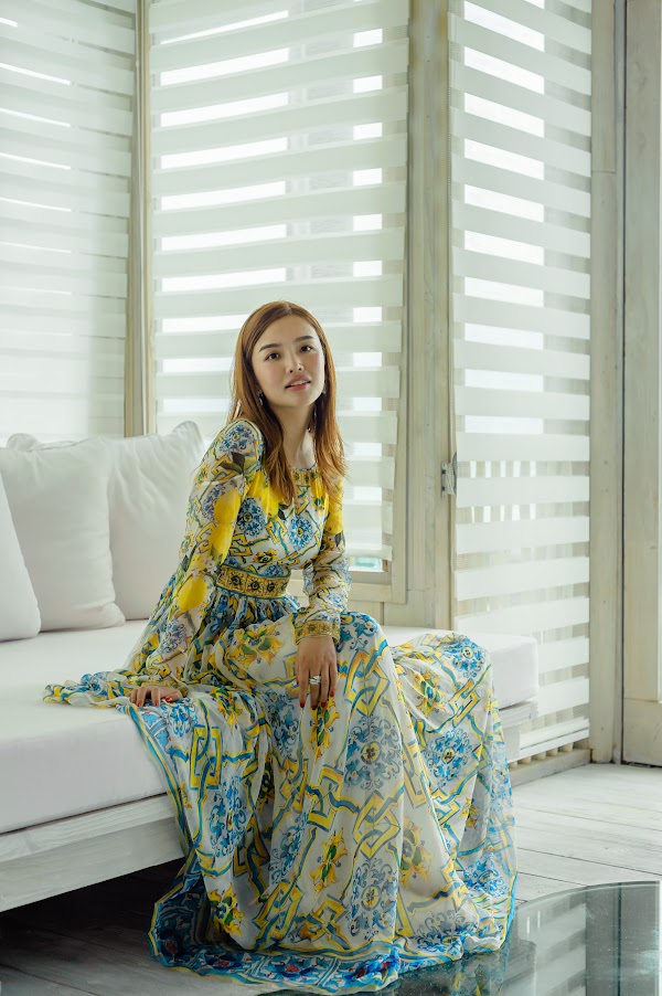 Y & S Honeymoon Portrait at Soneva Jani — Photobook, Soneva Jani, Noonu Atoll, Maldives — frame 4