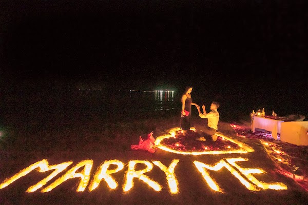 J & W Proposal Proposal at Cocoa Island — frame 10