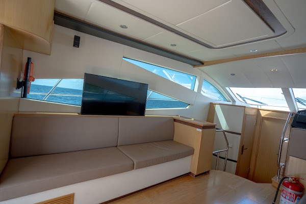 TIFFANY BLANC 14 - Luxury Yacht Charter, Maldives — frame 31