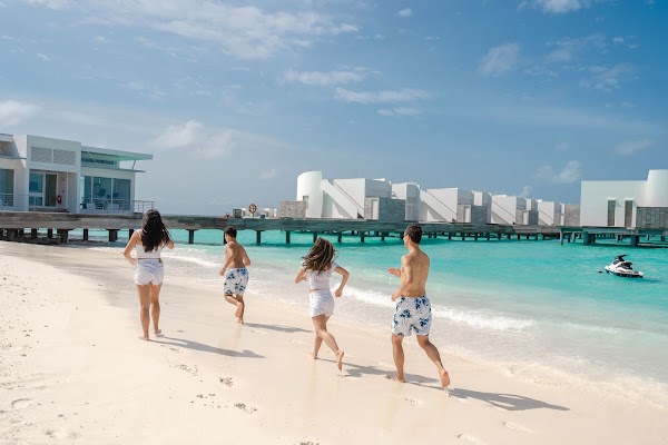 A & M Family Portrait at Jumeirah Maldives Olhahali Island, Jumeirah Maldives Olhahali Island, Kaafu Atoll, Maldives — frame 13
