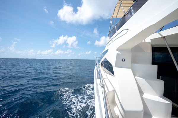 TIFFANY BLANC 14 - Luxury Yacht Charter, Maldives — frame 11