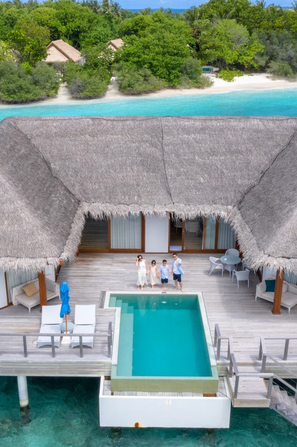 S & B Family Portrait at Dusit Thani Maldives, Dusit Thani Maldives, Baa Atoll, Maldives — frame 50