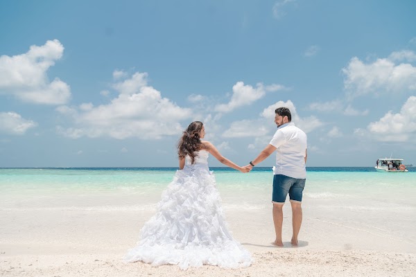 A & A  Elopement at Baros Maldives — frame 8