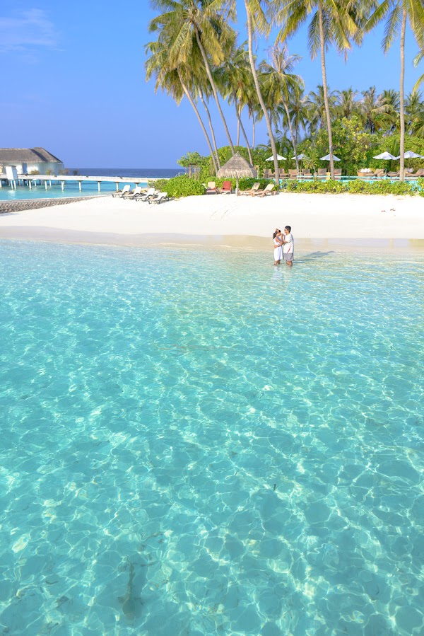 I & S Anniversary Portrait at Centara Grand Island Resort & Spa Maldives — photographed at Machchafushi Island Resort & Spa Maldives, The Centara Collection, Alifu Dhaalu (South Ari) Atoll — frame 9