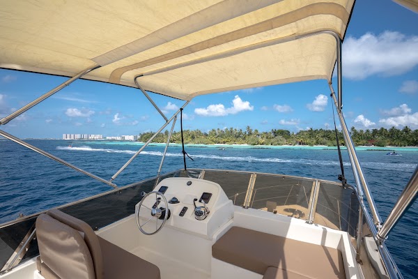 TIFFANY BLANC 14 - Luxury Yacht Charter — frame 6