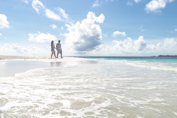 K & J Anniversary Portrait at Fihaalhohi Island Resort, Fihaalhohi Island Resort, Kaafu Atoll, Maldives — frame 42