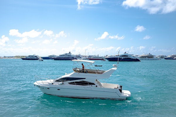 TIFFANY BLANC 14 - Luxury Yacht Charter, Maldives — frame 45