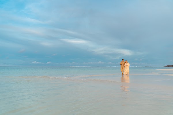 Christina + Mounaim at Villa Nautica — Villa Nautica, Paradise Island, Kaafu Atoll, Maldives — frame 7