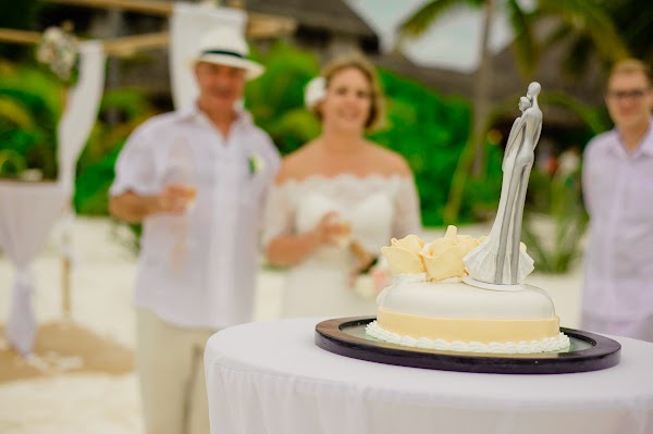 P & G  Elopement at Mirihi Island Resort, Mirihi Island Resort, Alifu Dhaalu Atoll, Maldives — frame 20